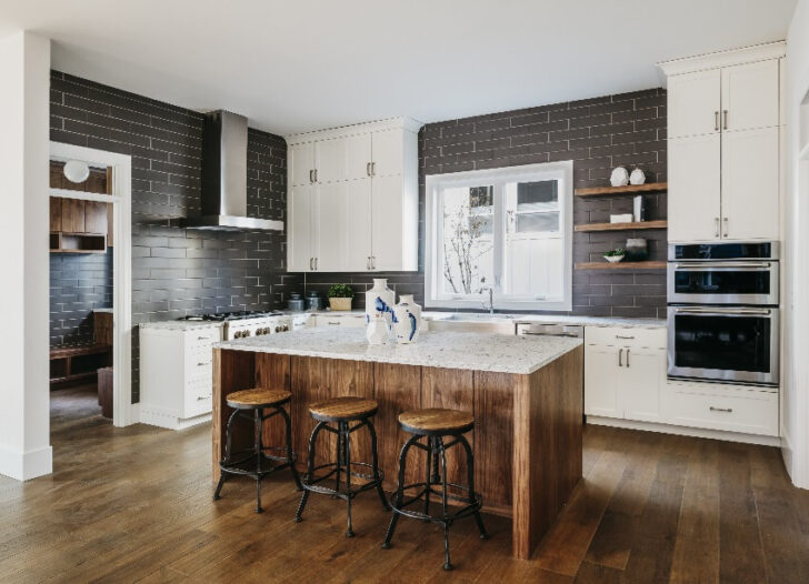 Kitchen Floors with White Cabinets (15 Options)