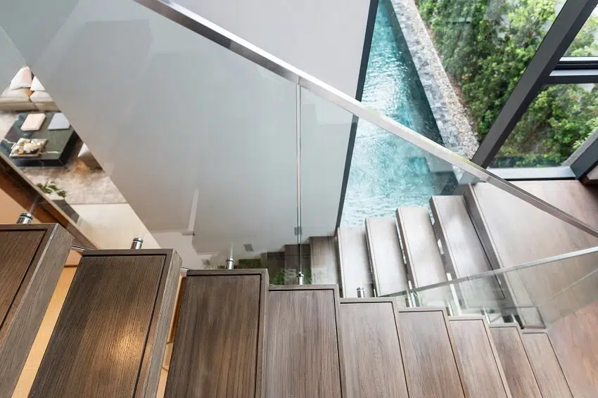 Minimalistic stairs with view of the pool