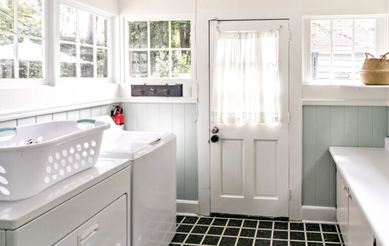 5 Space-Saving Laundry Room Island Ideas