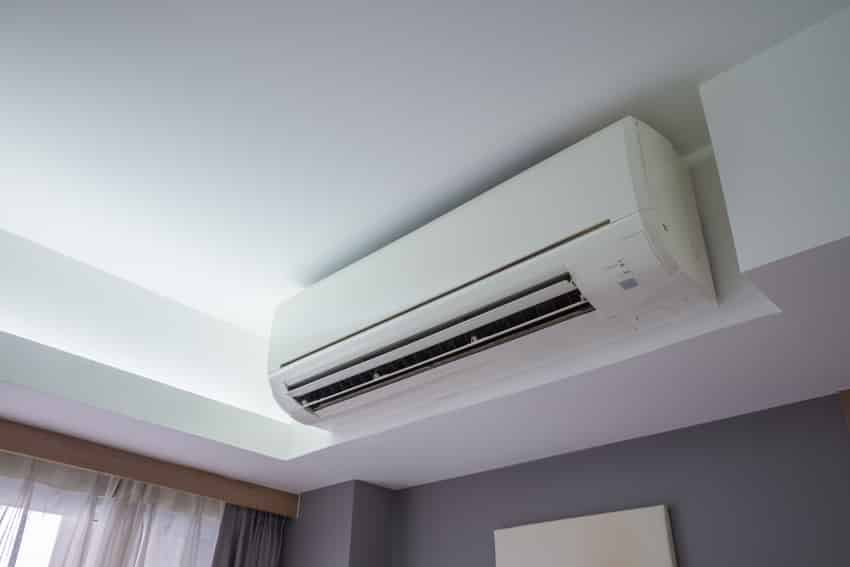 Air conditioner installed near ceiling