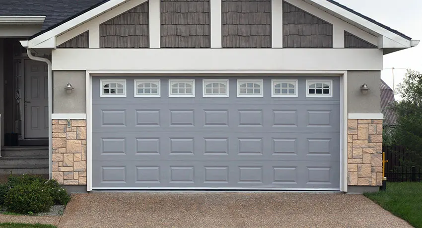 Short panel garage door