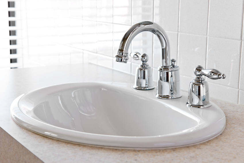 Porcelain sink, countertop and faucet
