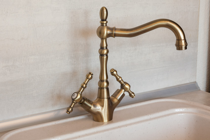 Oil rubbed bronze faucet