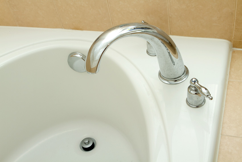 Roman-style faucet and drain