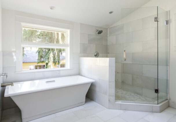Pony Wall In Shower (Bathroom Designs & Building Tips)