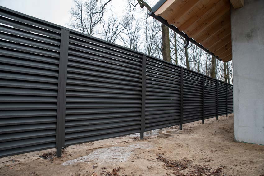 Privacy metal fences made of horizontal panels