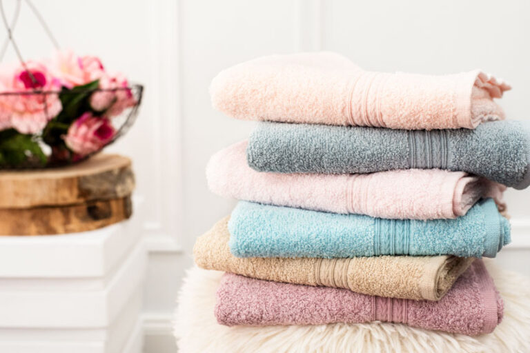 Types Of Towels (Materials & Uses)