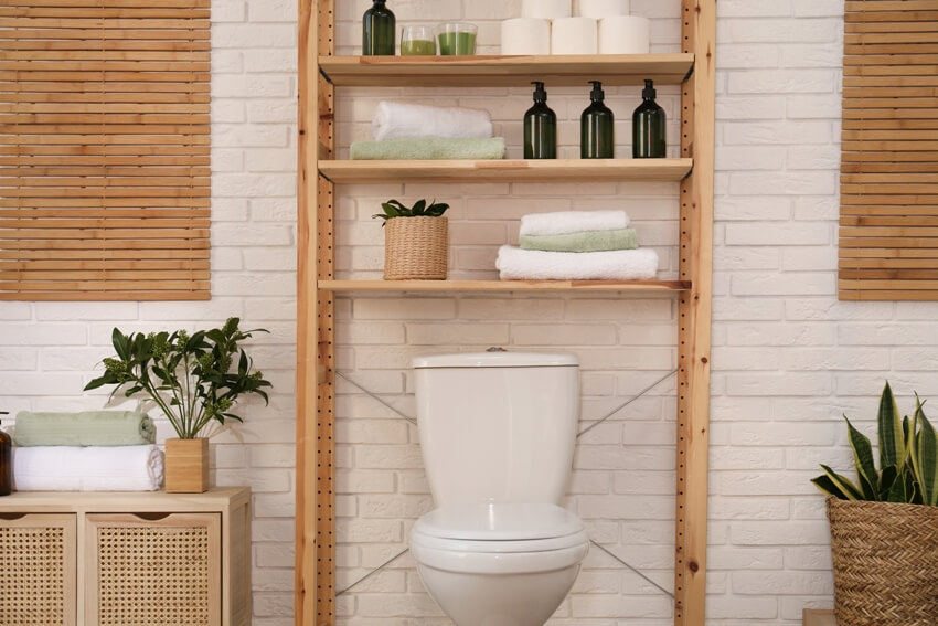 Creating a Five-Star Bathroom: Must-Have Airbnb Bathroom Essentials —  RobesNmore