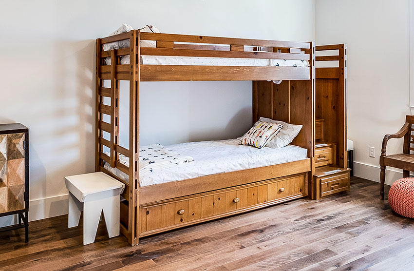 Wooden twin bunk bed hard wood floor bedroom bench