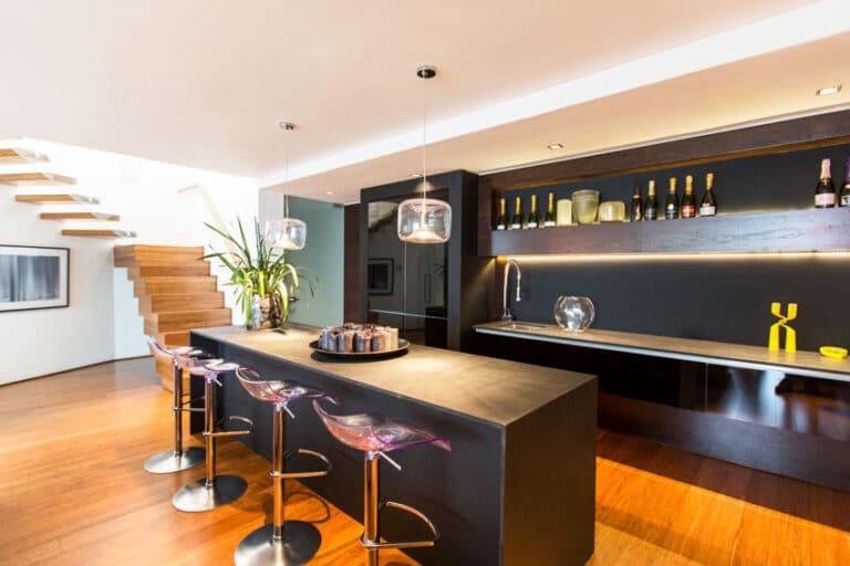 25 Built-in Bar Ideas (Materials, Finishes & Designs)