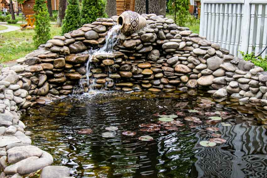 Outdoor fountain made of landscaping rocks