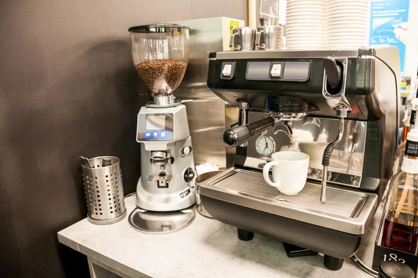 Coffee bar with grinder coffee maker, and built in milk frother