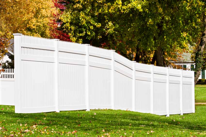 Vinyl fence for residential properties as an alternative to wood fences