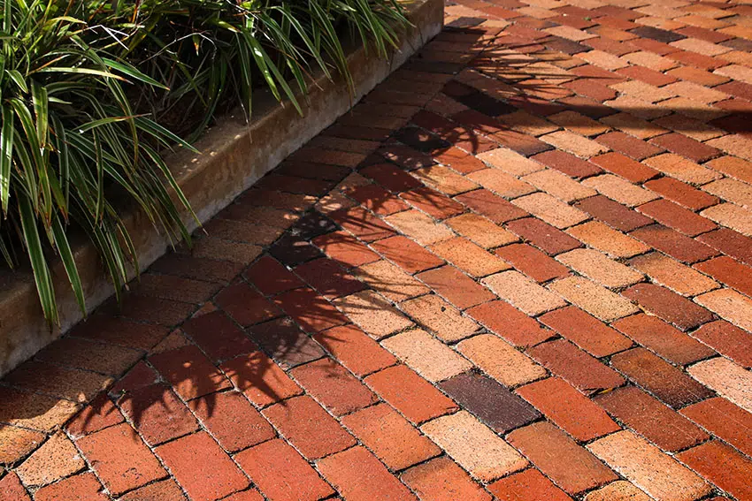 Diagonal lay brick pavers