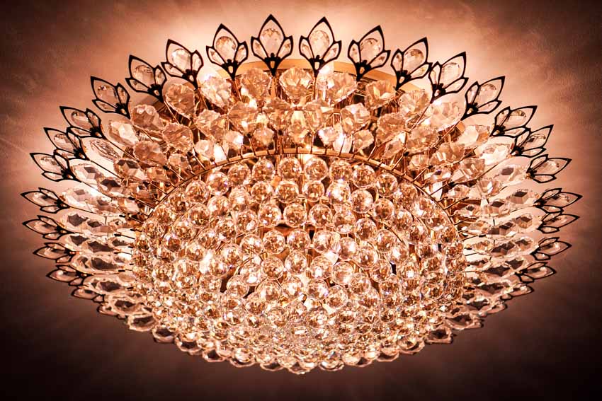Dome chandelier made of crystal for kitchens