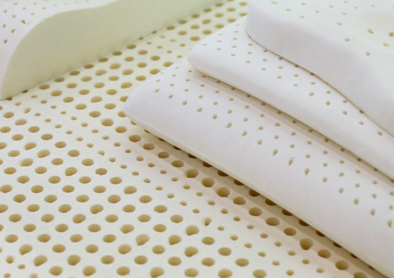 Types of Pillow Fillings Materials, Pros, and Cons