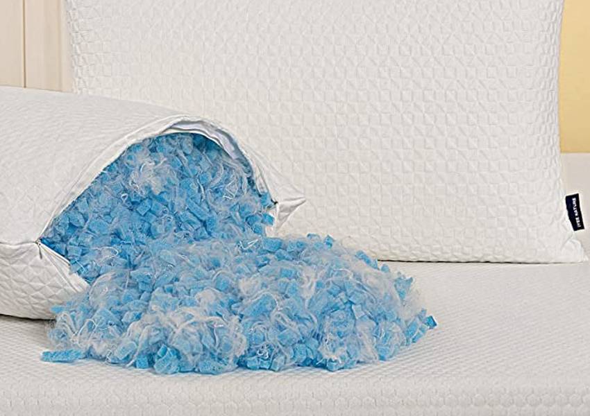 Pillows with memory foam pillow fillers