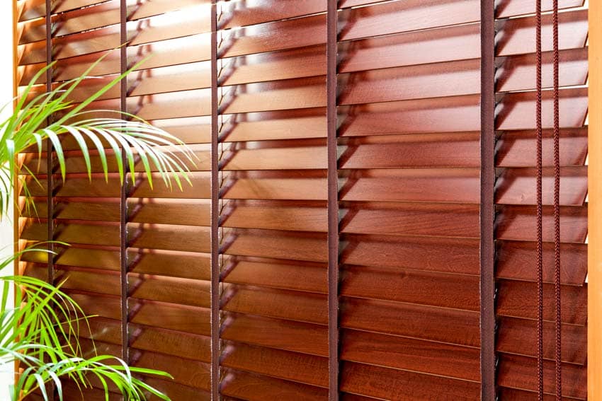 Wooden blinds as shower curtain alternatives