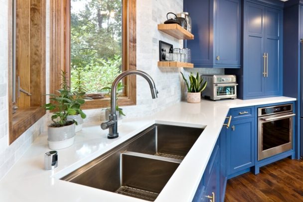 Undermount Sink Vs Drop In Sink Pros And Cons   A Contemporary Kitchen Featuring A Hardwood Floor Kitchen Undermount Sink Appliances And Quartz Counter Top Is 608x406 