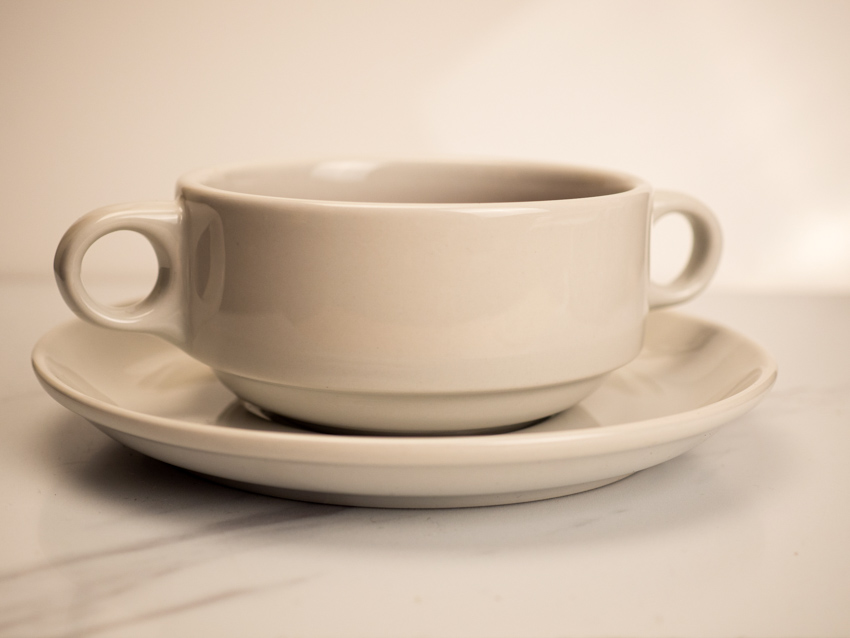 Bouillon cup for dining rooms