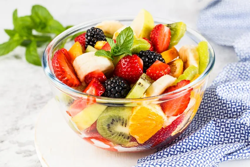 Glass bowl with different fruit