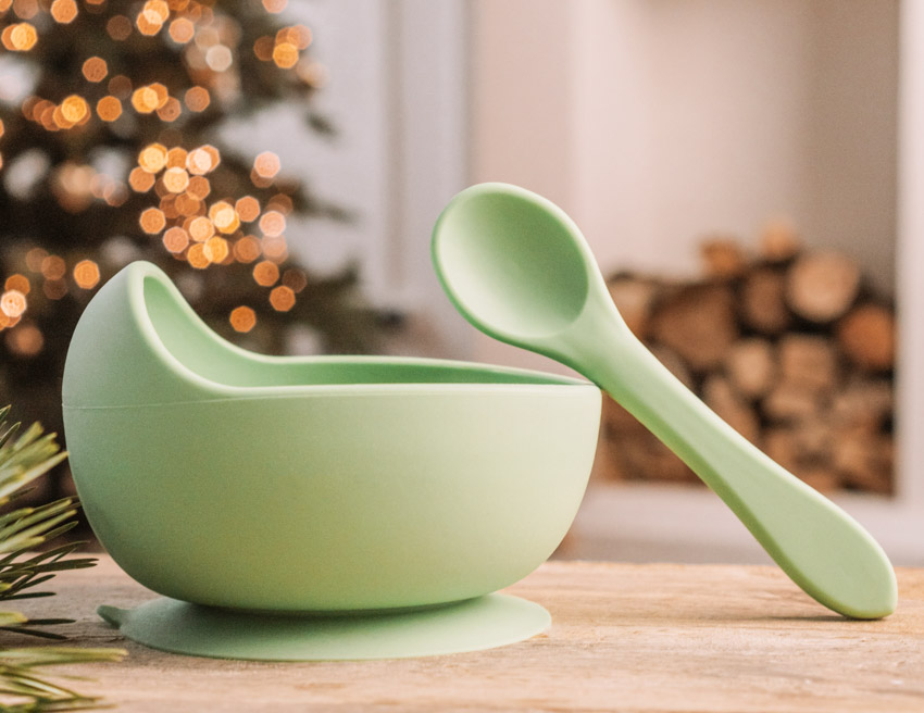 Silicone bowl and spoon for dining