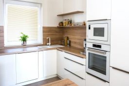 Wood Kitchen Backsplash (Ideas & Pros and Cons) - Designing Idea