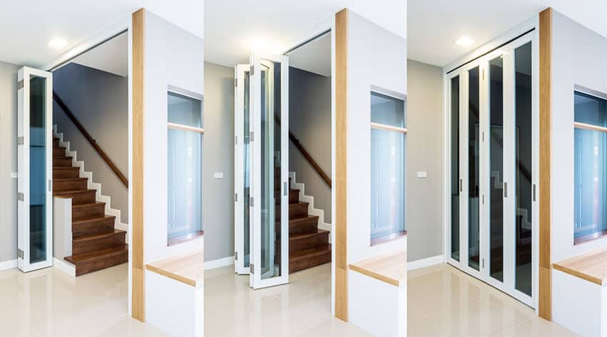 Staircase with glass folding door