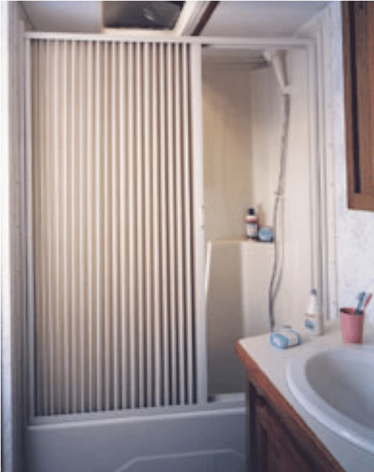 Accordion door in bathtub shower combo
