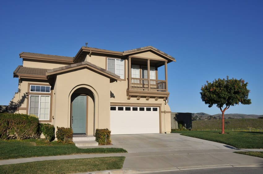 California house with stucco walls