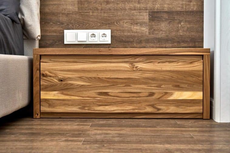 Why Choose Elm Wood Furniture (Uses, Grain & Quality)