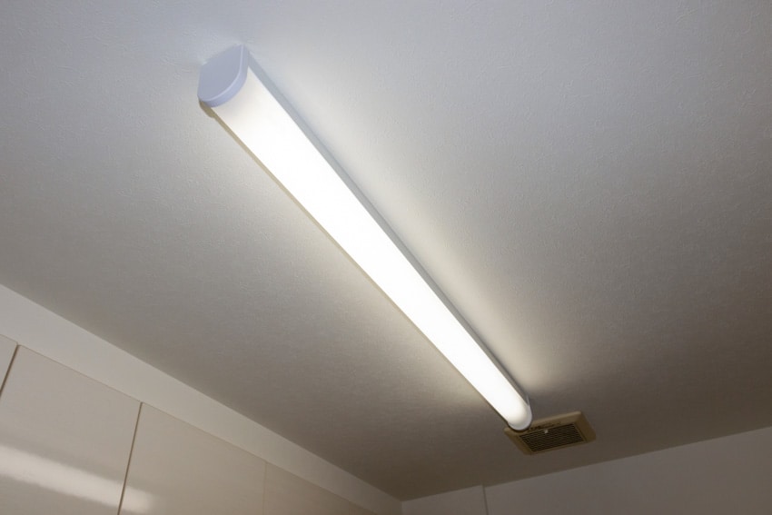 Dimmer controlled flourescent light