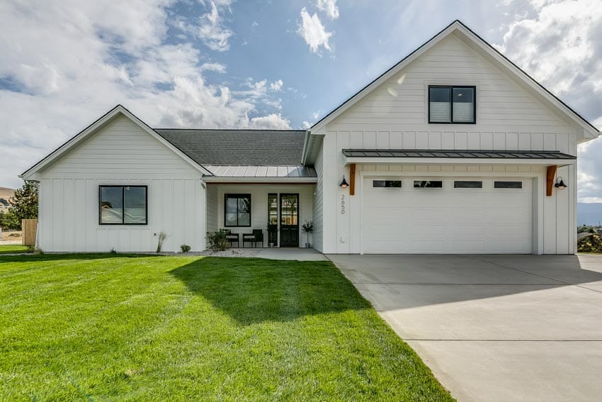 Modern farmhouse with white color siding