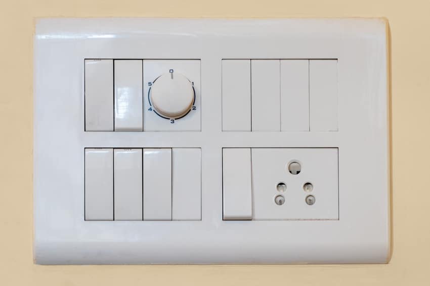 Multi location dimmer light switch for home interiors