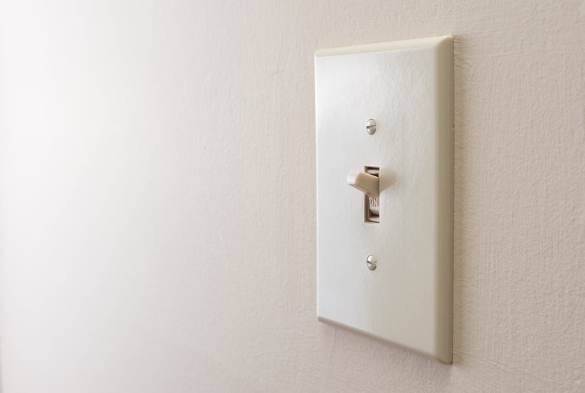 Single pole dimmer