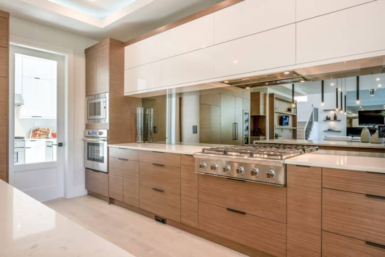 Kitchen Backsplash Ideas With White Cabinets