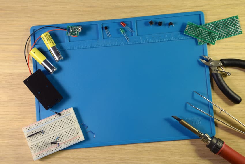 Electro static discharge mat made of silicone for workshops