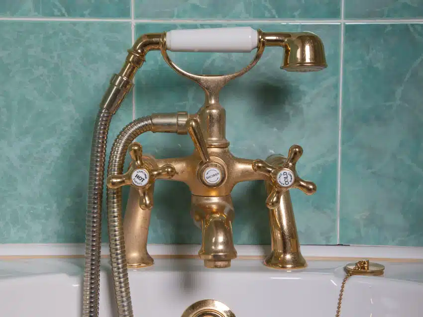 Vintage bathtub faucets for bathrooms