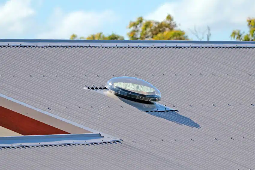 Dome skylight for attic illumination on roof