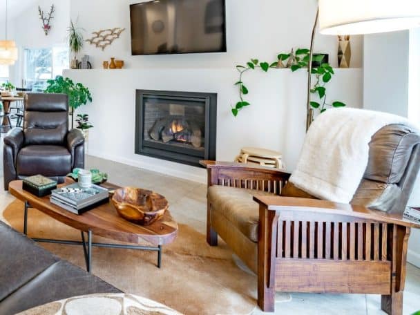 Stickley Furniture (Design Style & Pros and Cons)