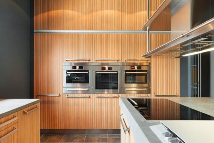 What Are The Options For Wood Grain Kitchen Cabinets?
