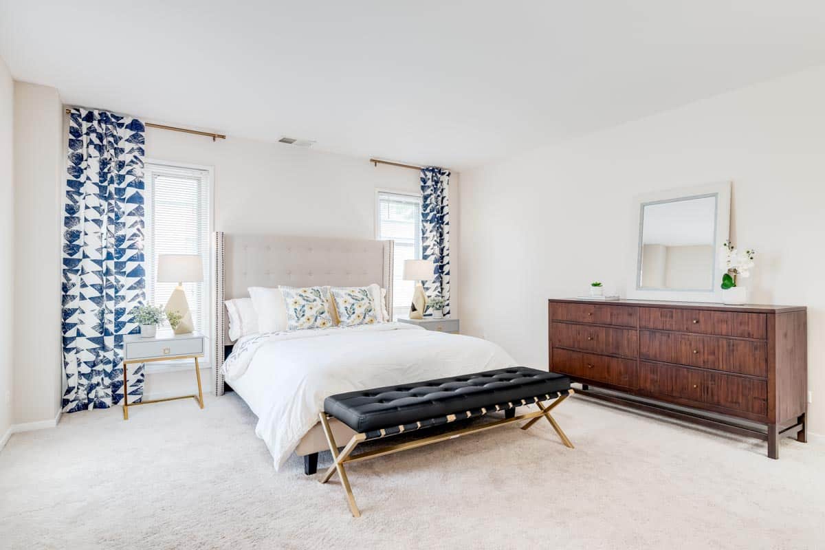 bedroom with curtains and curtains