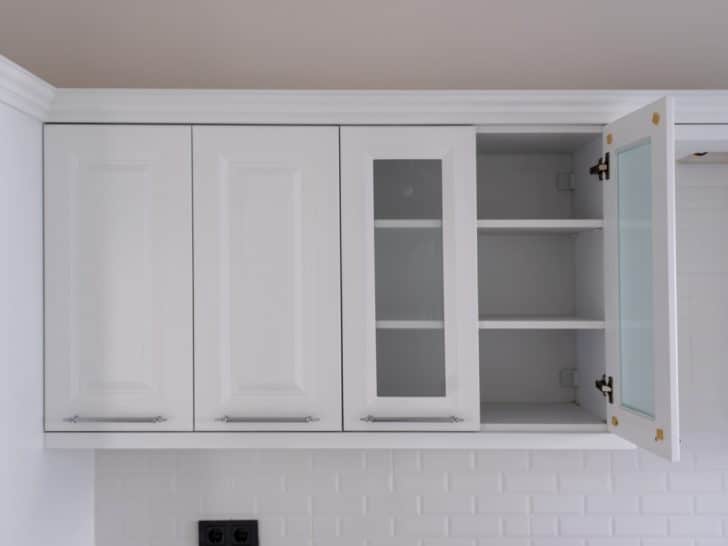Problems with Refacing Kitchen Cabinets (14 Remodel Tips)
