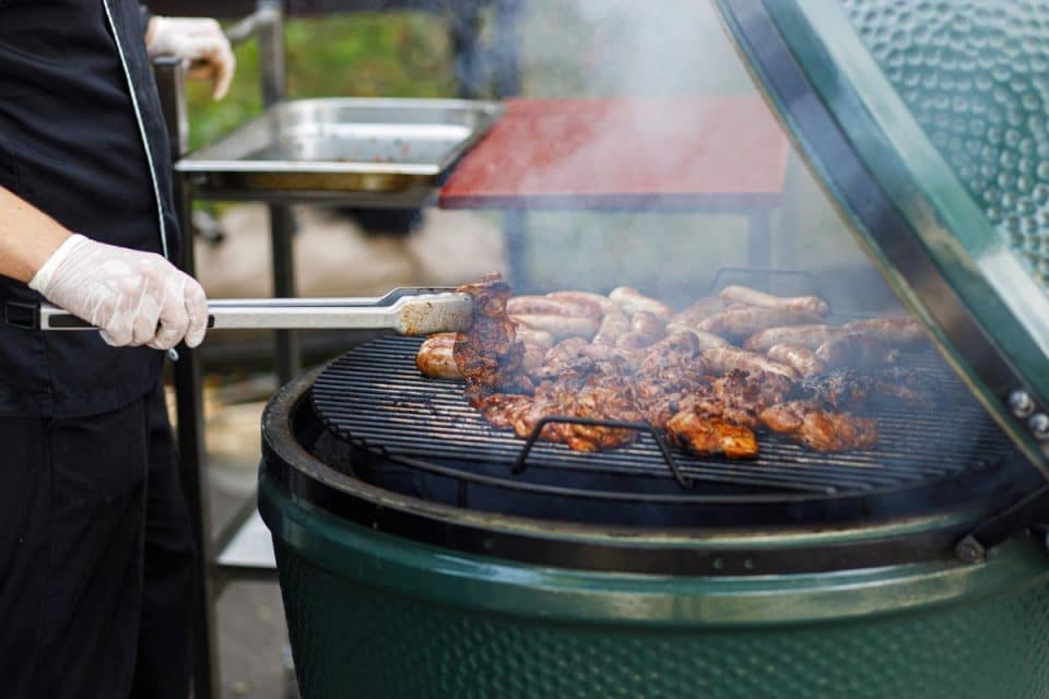 Big Green Egg Dimensions (Small, Med, Large & XL Grill Sizes)