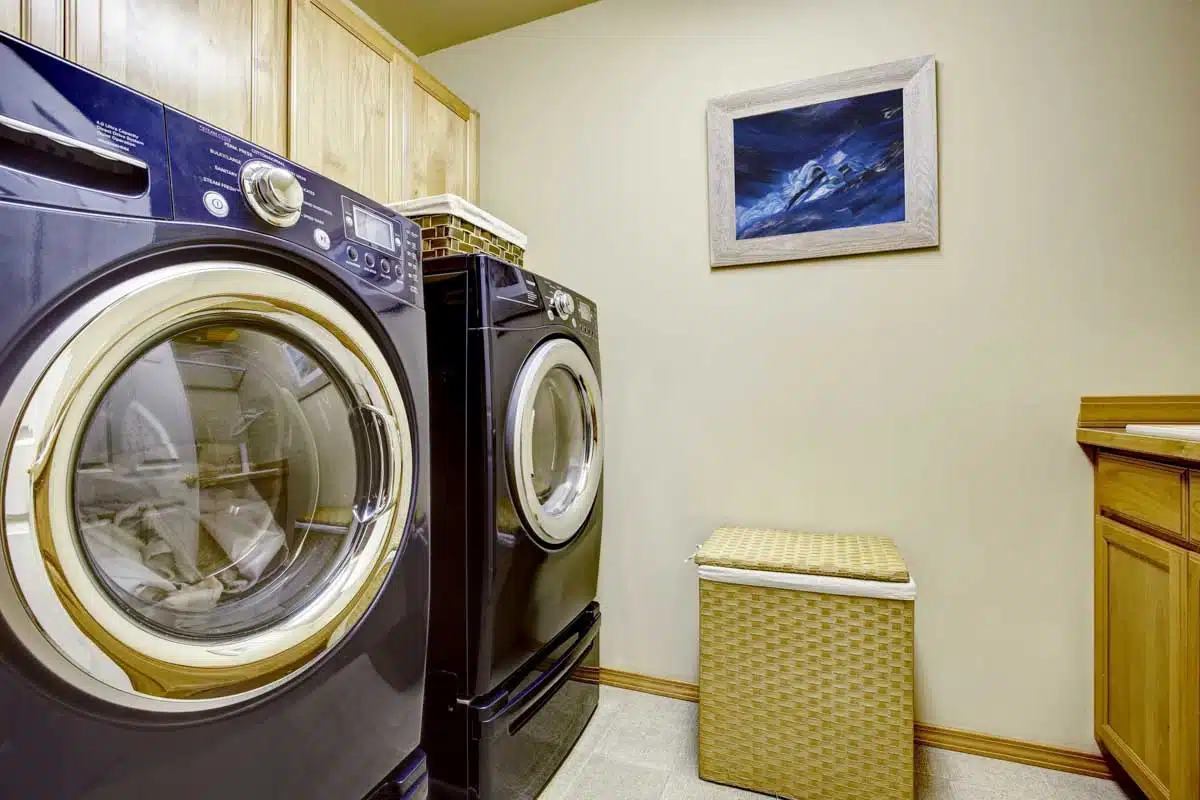 room with pedestals for washing machines