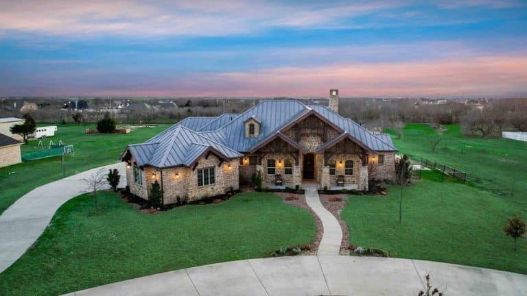 Mountain Ranch Home Plan with 4 Bedrooms and 4 Bathrooms